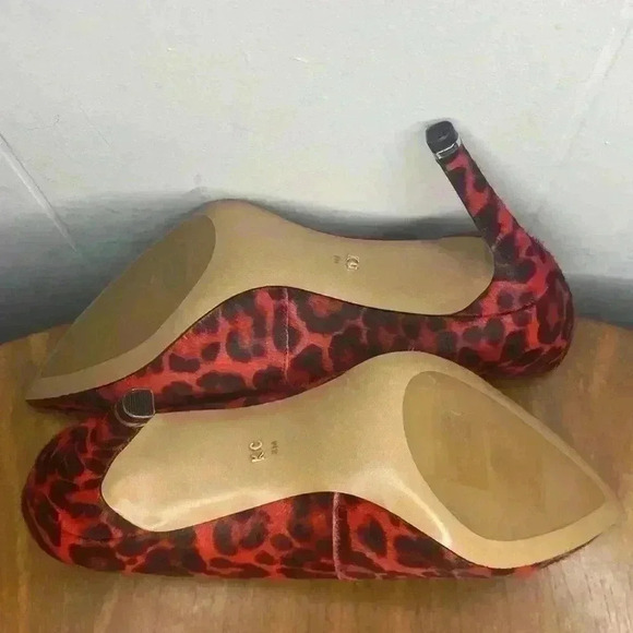 Kenneth Cole Riley Animal Print Calf Hair Red Pointed Heels Size 8 - Picture 8 of 9